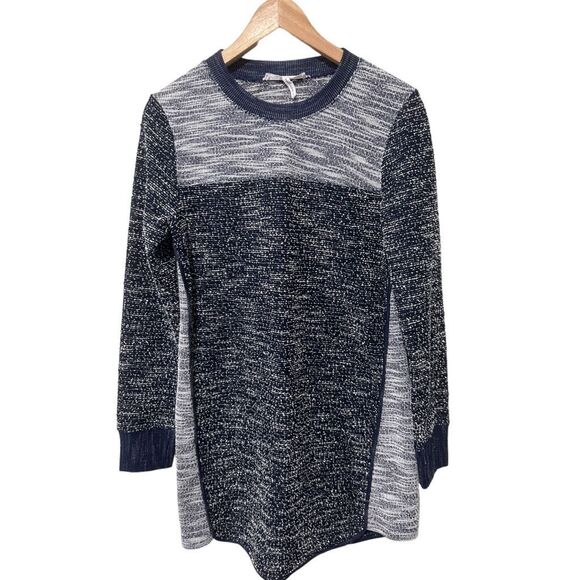 BCBGeneration Colorblock Women Dark Navy White 3d Textured Knit Sweater Dress S - Picture 2 of 13